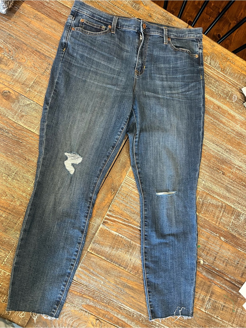 GAP Dark Washed Skinny Jeans with Distressed Knees